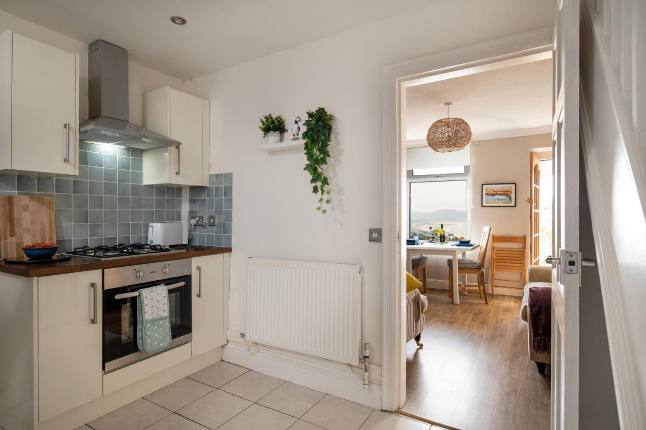 Windy Ridge Terrace With Beautiful Sea Views, North Wales Coast Villa Old Colwyn Kültér fotó